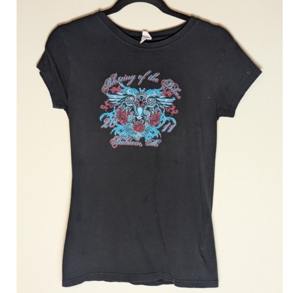 Blessing of The Bikes 2011 Women's Baldwin Michigan Rose & Motorcycle Biker Tee
